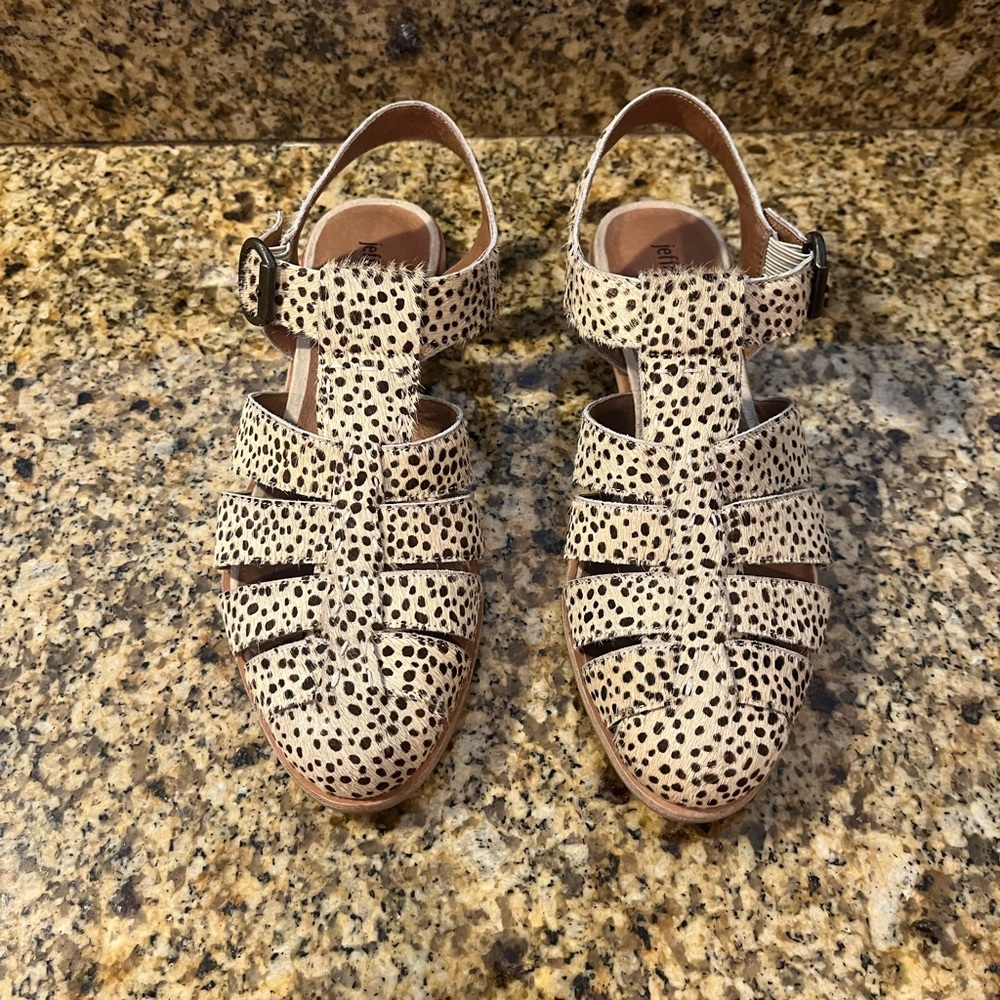 Jeffrey Campbell Angora Calf Hair Cheetah or Leopard Flats Sandals Size 7 - Picture 5 of 9